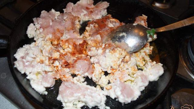 Пирог наливной с капустой и курицей