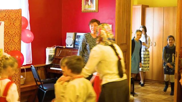 Пасха в "Роднике" Воскресная школа Ильинского храма смотреть онлайн