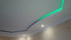 Двухуровневый потолок из гипсокартона с внутренней подсветкой