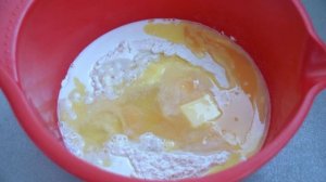Дрожжевой пирог с грушами