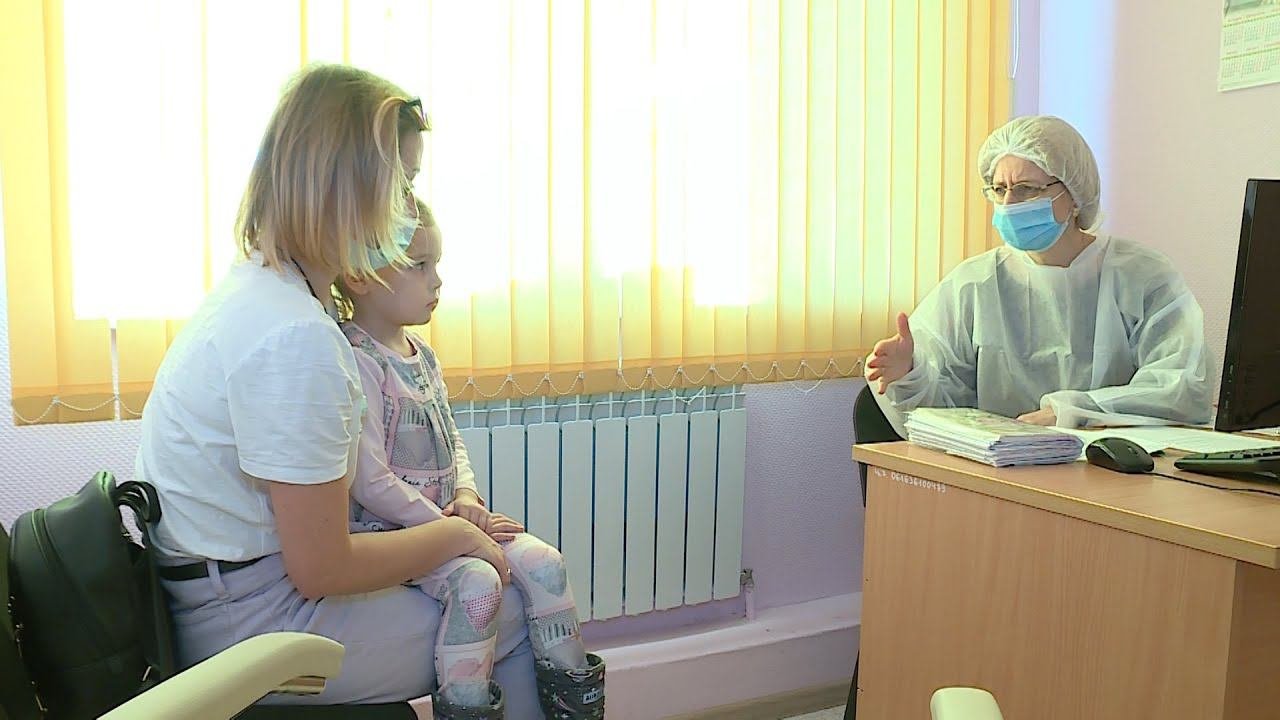 В Новый Уренгой приехали московские врачи, чтобы обследовать маленьких пациентов