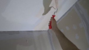 Декоративная штукатурка перламутрового матового шелка на потолок .  Нанесение своими руками !