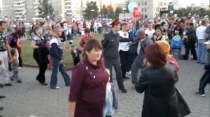 День города - металурга Заринск - мужик Зажигает