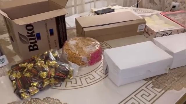 Женщина с притензией И в танце огненном Лезгинка ведёт безмолвный разговор ?????Красавица ??