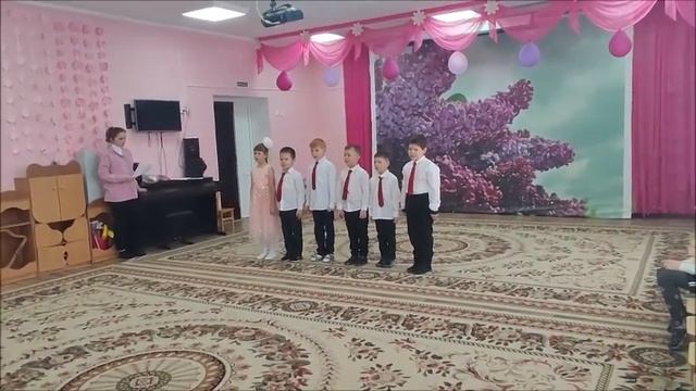 Утренник в подготовительной группе № 7 смотреть онлайн