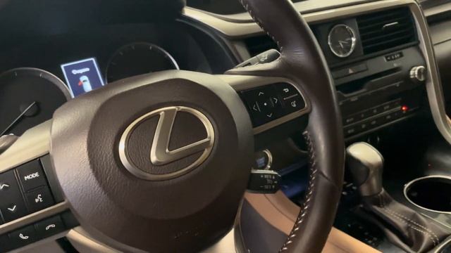Lexus RX200t, 2016 год смотреть онлайн