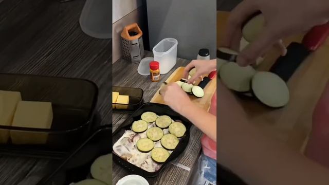 Запеканка с баклажанами и индейкой? смотреть онлайн