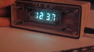 Часы-будильник "ЭЛ-КА" на лампе ИВЛ 2-7/5