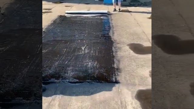 Нанесение гидроизоляционной полимерной мастики на новый слой армирующего материала смотреть онлайн