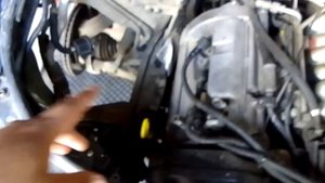 снятие стартера с Ауди 2.4 без разбора морды, снятия подушек, генератора и прочей фигни,авто с МКПП