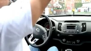 KIA Sportage тест парктроник 2012