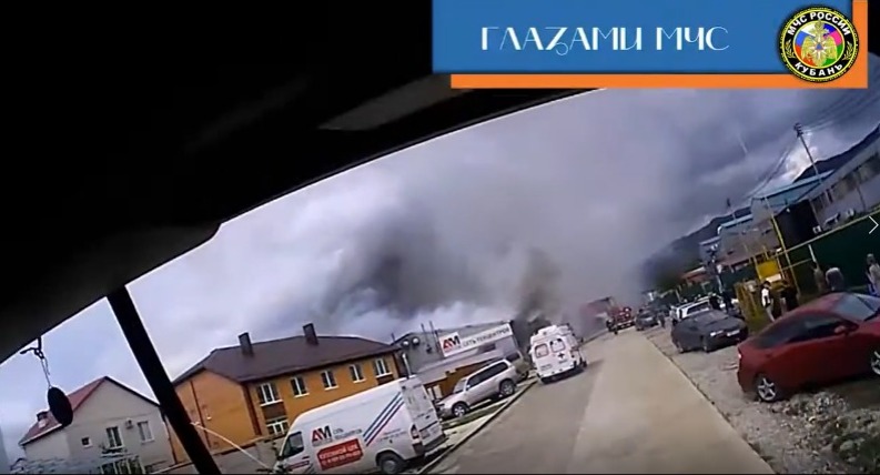 #ГлазамиМЧС - тушение пожара на СТО в п. Цемдолина Новороссийска