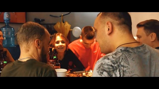 Пивная вечеринка. Барбершоп "FIRMA" смотреть онлайн