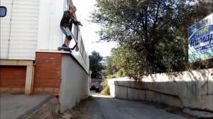 Дропнул большой дроп на самокате в стриту!