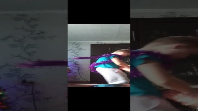У кого есть новогоднее ностроение