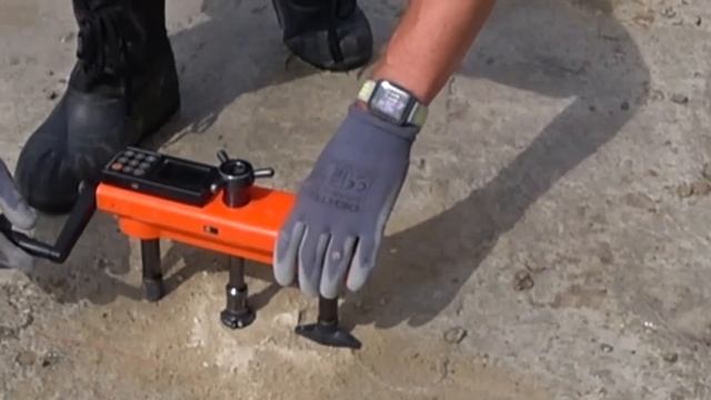 Вместо фундамента получилась хорошая подбетонка - экспертиза железобетонного фундамента в п.Остров смотреть онлайн