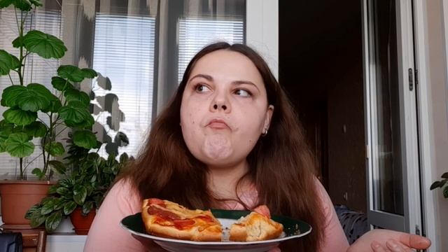 МУКБАНГ?ПИЦЦА/ РАСПАКОВКА ЧЕЕК ?/ НАСТОЙЧИВЫЕ РАЗВОДИЛЫ ?/ЗАКУПКА ПРОДУКТОВ ? смотреть онлайн