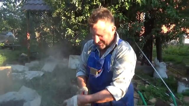 Мой новый воскопресс и воскотопка. Часть вторая "Выход воска" смотреть онлайн