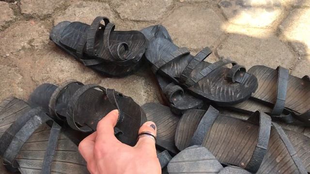 Тапочки из покрышек смотреть онлайн