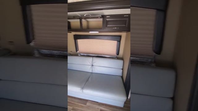 2018 Nexus Phantom 32-SC International Diesel смотреть онлайн