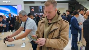 Вести.net: Honor удивил новым гибким смартфоном (01.03.2023)