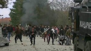 В Болгарии и Греции в лагерях для мигрантов произошли беспорядки