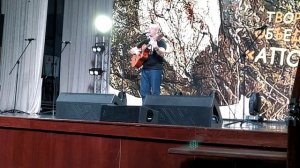 VID_20230301_192512.mp4