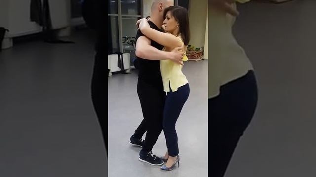 Kizomba-Studio, резюме курса по таррашинье (tarraxinha) 17.06.2016 смотреть онлайн