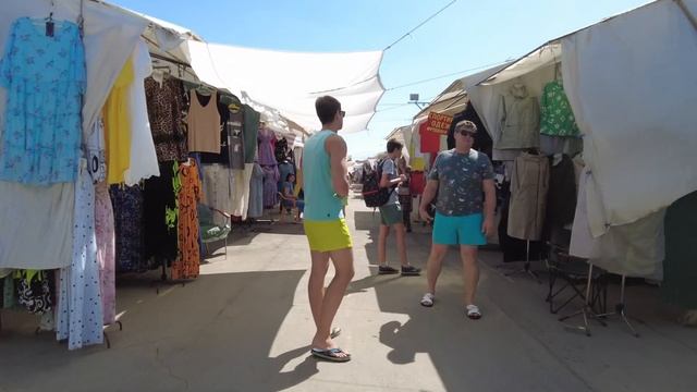 Что осталось от Кировского вещевого рынка после сноса торговых павильонов смотреть онлайн