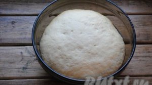 Пирожки с грушей из дрожжевого теста