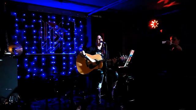 АНФИСА ПОЁТ СВОЮ ПЕСНЮ ПРО ВЕЛОСПОРТ🎸🎤🚴 смотреть онлайн