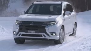 2019 Мицубиси Аутлендер PHEV : Высокое напряжение !!