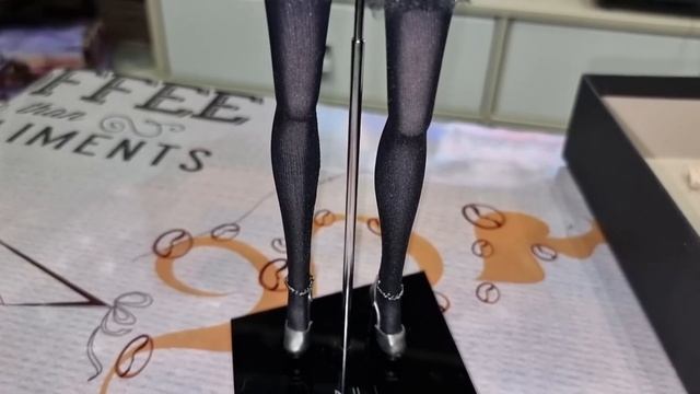 Распаковка и обзор куклы Lilith Blair Smoke&Mirrors смотреть онлайн