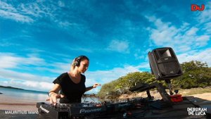 Deborah De Luca intro of live set  @ Mauritius Island march 2021