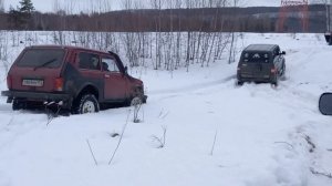 Как едет нива на 29 дюймовых колесах по снегу