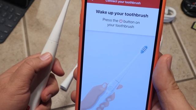 Colgate Connect E1 Review - The Apple Chosen Smart Toothbrush! смотреть онлайн