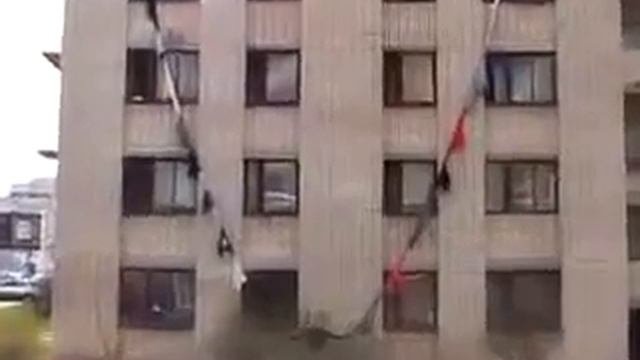 Жесткие приколы над пьяными спящими людьми