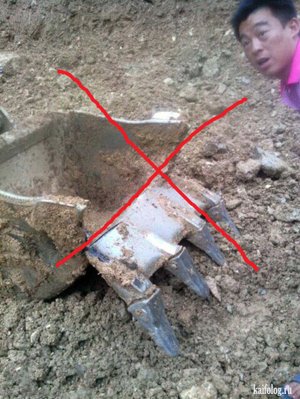 Замена адаптерной плиты ковша экскаватора. Сварка полуавтоматом.