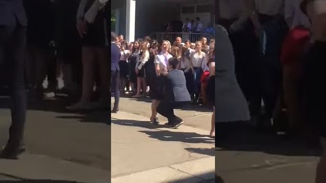 Вальс 2018 г. Калининград школа 6 смотреть онлайн