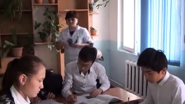 24 10 2014 В Шымкенте специалисты Управления по защите прав потребителей провели проверку школ смотреть онлайн