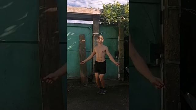 ПРЫЖКИ НА СКАКАЛКЕ смотреть онлайн