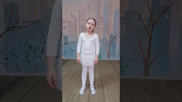 Настя Жиленкова  "Ходит наша бабушка" Дора Хайкина. МАУДО ДДТ — рук. Наталья Крупина