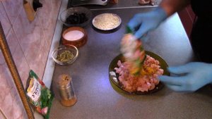 РУЛЕТ куриный из целой курицы с черносливом, очень просто делается и очень вкусно получается