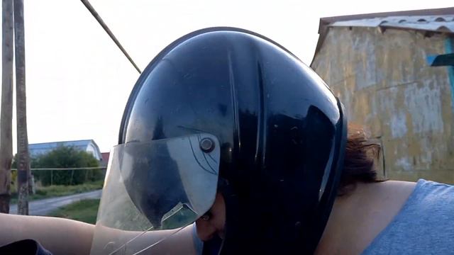 На Урале с ветерком 😁👍Вкусный ужин,и перед сном банька 🤗Хорошо в деревне летом. смотреть онлайн