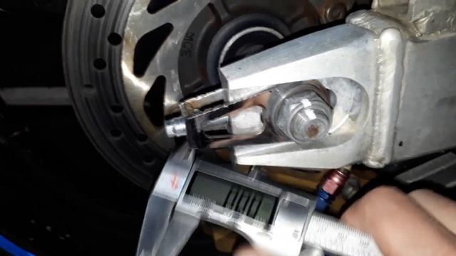 Подтяжка цепи Honda CB400 Vtec1 смотреть онлайн