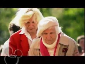 Минута молчания (Канал Disney, 9.05.2012)