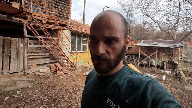 ЖИВОТ на СЕЛО: РЕМОНТ в банята и начало на ГРАДИНАРСКИЯ сезон