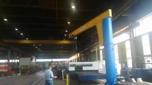 Кран консольный стационарный механизированный