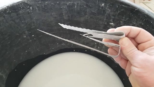 Как быстро отмерять нужное количество воды для замеса строительных смесей смотреть онлайн