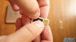 Как вставить SIM-карту в Huawei Y7 (XDRV.RU)